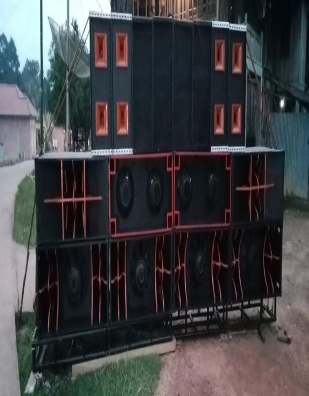 L2. PUTRI ENTERTAINMENT